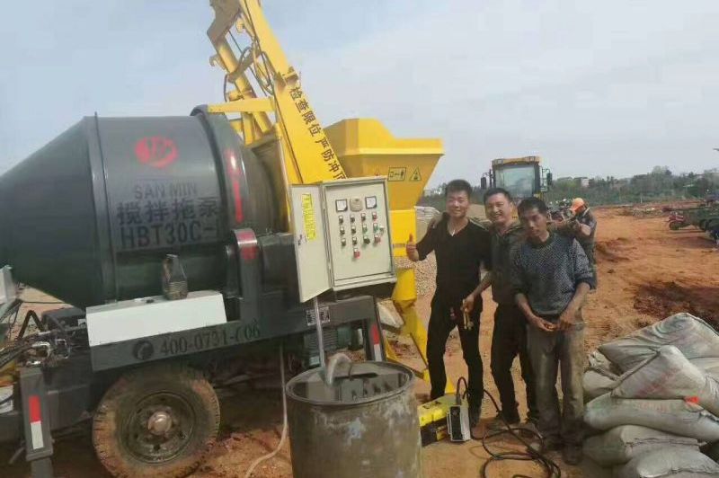 車載式強制攪拌拖泵，青島市“海綿”蓄水池施工建設